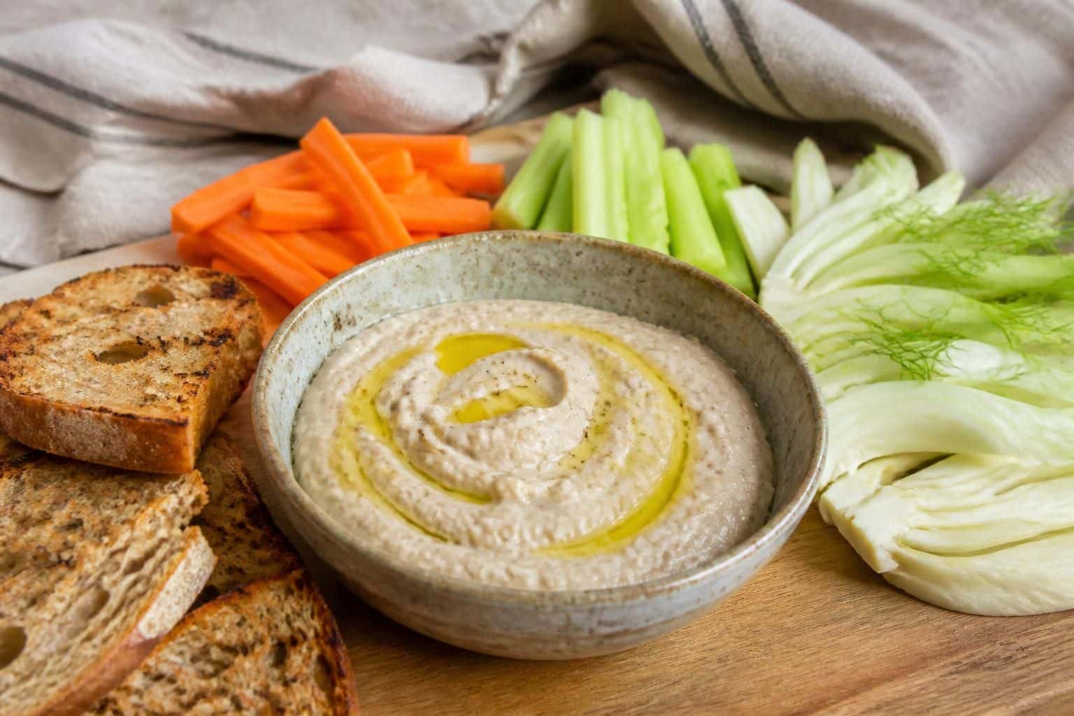 découvrez notre recette traditionnelle provençale d'anchoïade, facile et rapide à préparer pour un apéritif savoureux et authentique.